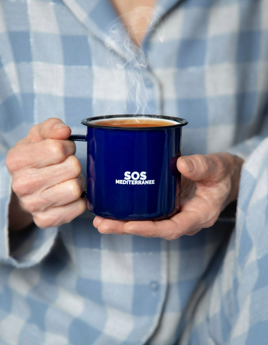 Tazza 'Ogni persona ha diritto a essere salvata'