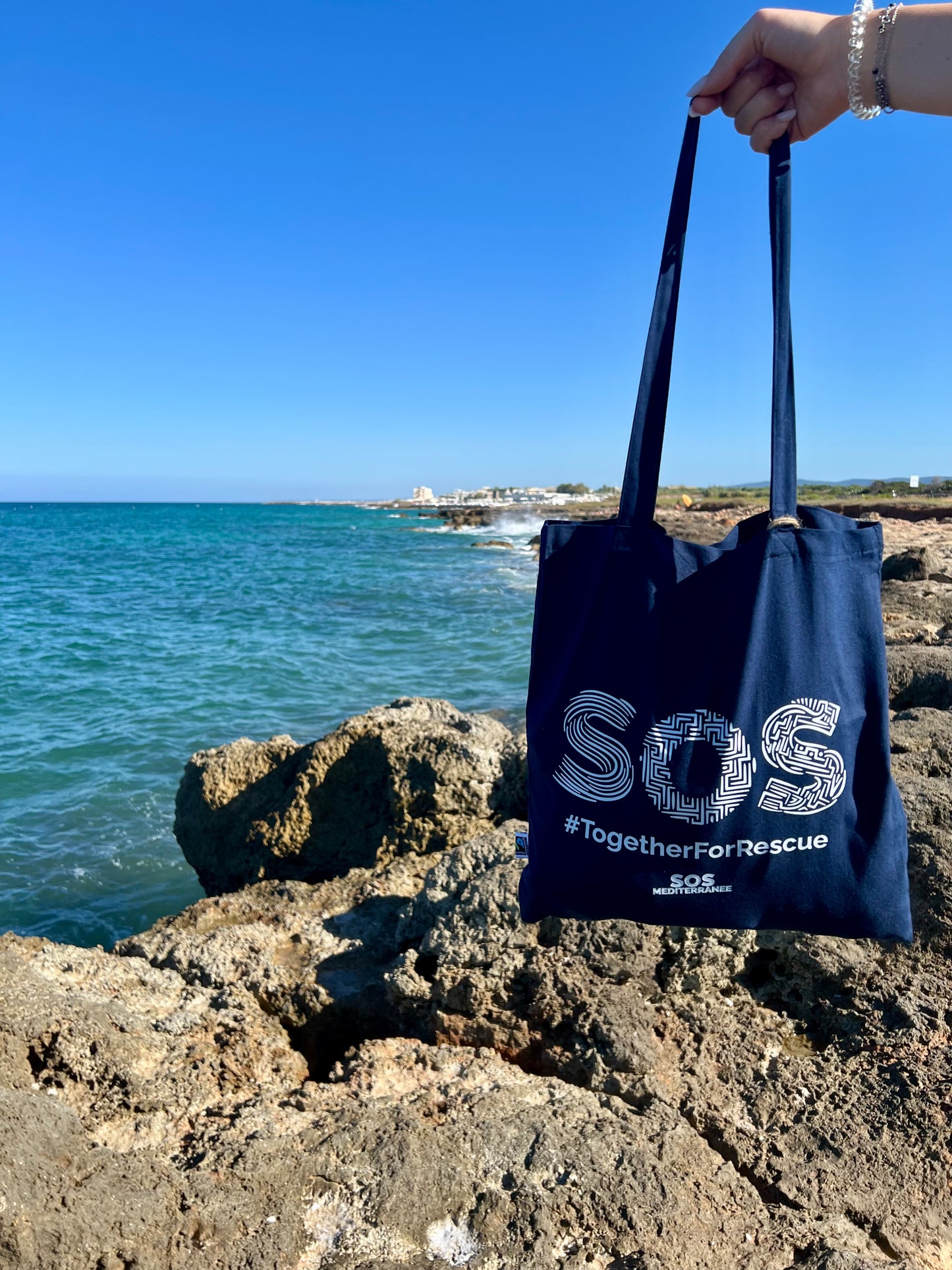 Shopper #TogetherForRescue, dettaglio 1, SOS MEDITERRANEE