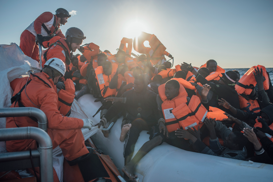 e-card 3 giubbotti di salvataggio, immagine 2, SOS MEDITERRANEE